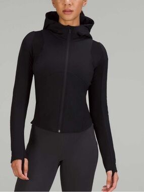 Lululemon Push Your Pace Jacket
Black